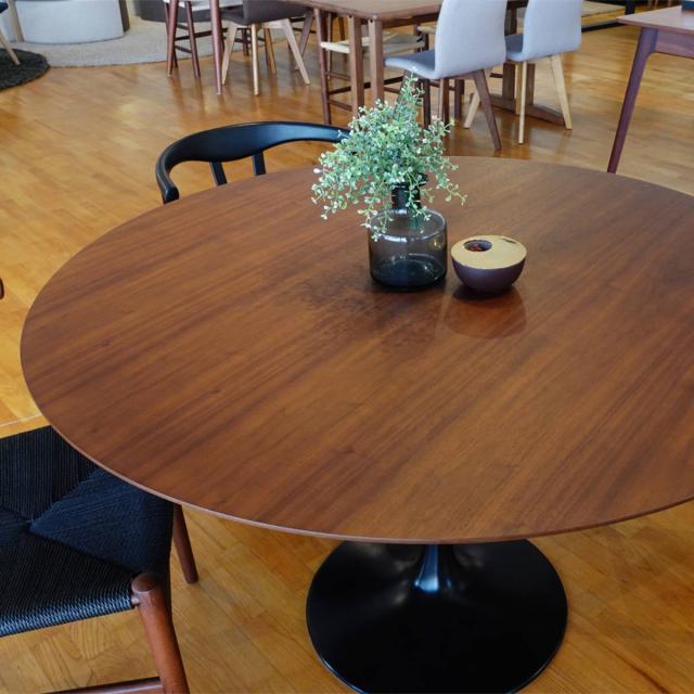 ダイニングテーブル型 直径120cm ウォールナット チューリップ ダイニングテーブルウッド （ 開梱設置 リプロダクト デザイナーズ 丸 ラウンド テーブル カフェテーブル ミニテーブル 4人掛け 5人掛け 木目調 ）