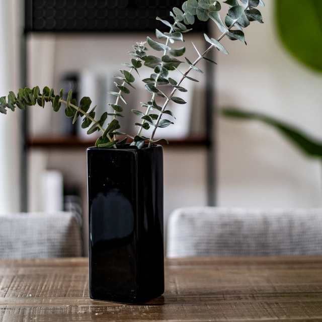 花瓶 モノトーンフラワーベース 陶器 幅6.5×奥行6.5×高さ18cm 花瓶 モノトーンフラワーベース 陶器 幅6.5×奥行6.5×高さ18cm
