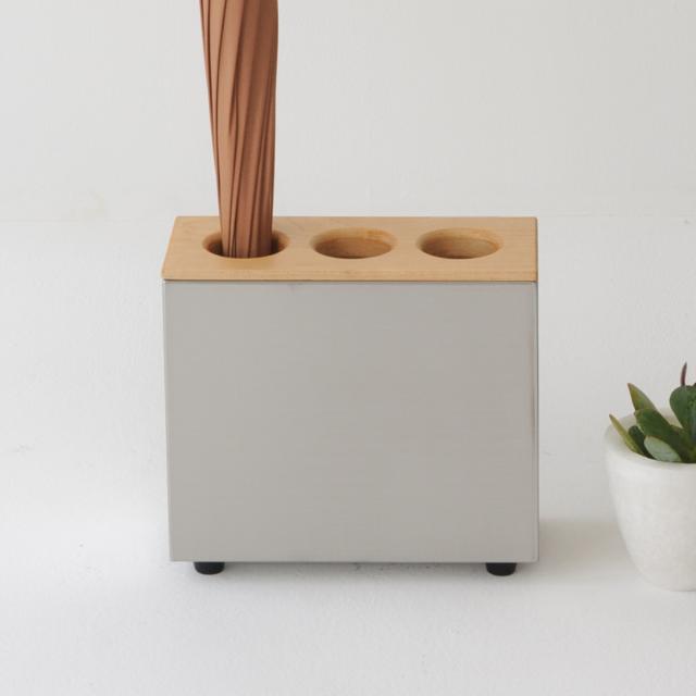 傘立て CUBE 3穴タイプ 天然木 ステンレス （ アンブレラスタンド スリム傘立て 傘スタンド 玄関 傘 収納 玄関収納 ステンレス製 木製 北欧 傘立 スタイリッシュ シルバー 傘収納 シンプル おしゃれ 省スペース 傘入れ ）