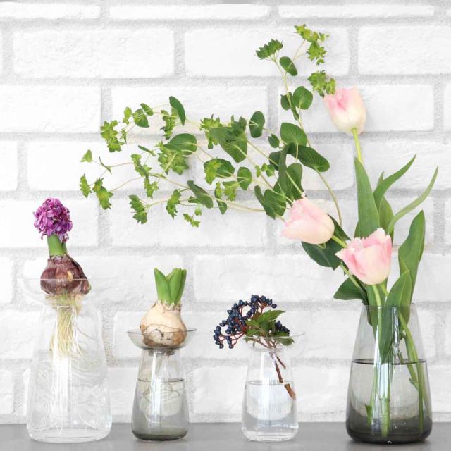 ゴールデンウィークセール❣️ 5月6日まで。赤と黒の花模様陶器花瓶　２個セット KINTO キントー アクアカルチャーベース 80mm （ 花器 AQUA