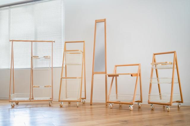 Mash リヴ キャリーバスケットハンガー コンパクト 高さ119cm 天然木 ( LIV ランドセルラック コートハンガー バスケット キャスター付き 収納ラック 衣類収納 木製ハンガーラック キャスター ナチュラル 北欧 おしゃれ 入園 入学 )の通販は Mash リヴ キャリーバスケットハンガー コンパクト 高さ119cm 天然木 ( LIV ランドセルラック コートハンガー バスケット キャスター付き 収納ラック 衣類収納 木製ハンガーラック キャスター ナチュラル 北欧 おしゃれ 入園 入学 )の通販は