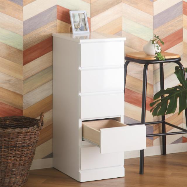 スリムチェスト 5段 鏡面仕上げ 幅30cm （ 収納 チェスト スリム 完成品 タンス 白 ホワイト リビングチェスト たんす リビング収納 衣類収納 引き出し おしゃれ リビング 小物収納 木製 洋服タンス コンパクト 子供部屋 ）の通販は