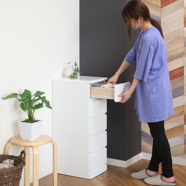 スリムチェスト 5段 鏡面仕上げ 幅30cm （ 収納 チェスト スリム 完成品 タンス 白 ホワイト リビングチェスト たんす リビング収納 衣類収納 引き出し おしゃれ リビング 小物収納 木製 洋服タンス コンパクト 子供部屋 ）