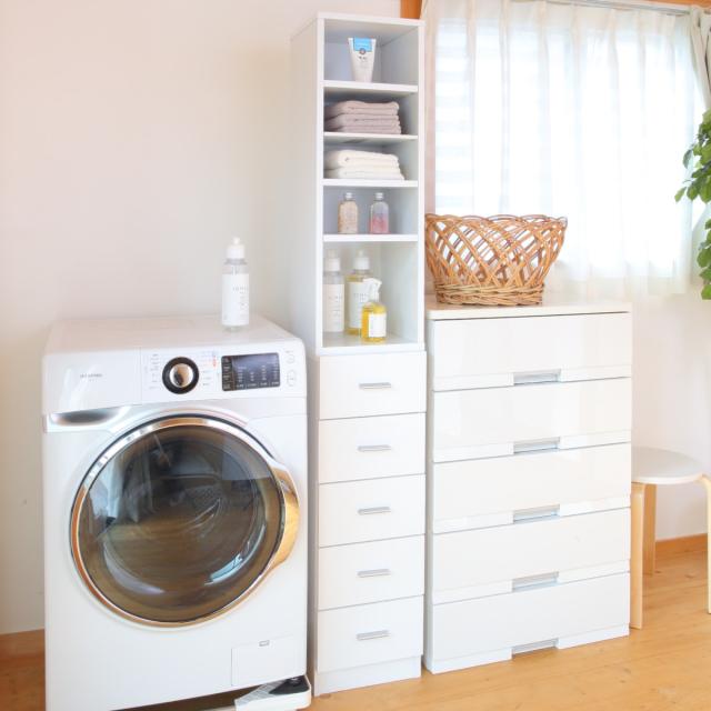 スリムラック 幅30cm 収納ラック 棚 すき間収納 ストッカー 引出し5段 ( ラック 本棚 チェスト キッチン収納 ランドリー A4対応 タオル収納 上下分割 セパレート 隙間 ブラウン ホワイト 可動棚 )の通販は スリムラック 幅30cm 収納ラック 棚 すき間収納 ストッカー 引出し5段 ( ラック 本棚 チェスト キッチン収納 ランドリー A4対応 タオル収納 上下分割 セパレート 隙間 ブラウン ホワイト 可動棚 )の通販は