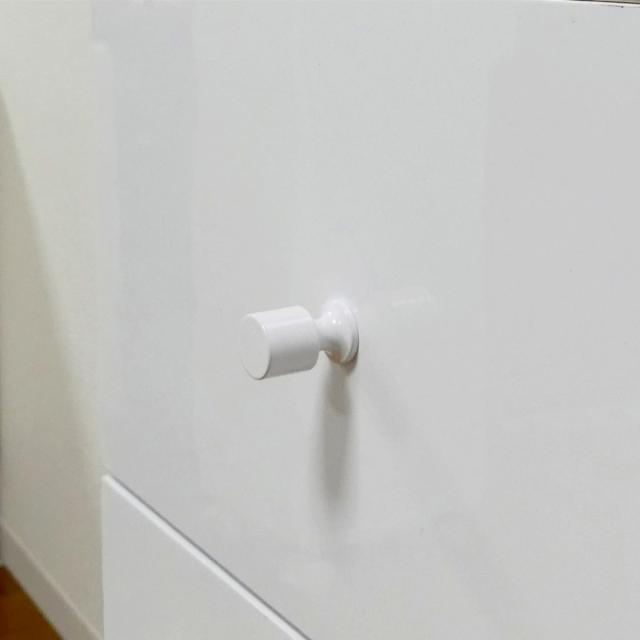 スリムチェスト 幅25cm 4段 キャスター 2口コンセント付 背面化粧 完成品 （ チェスト 引き出し スリム キャビネット 収納 ホワイト ワゴン 棚 ラック すきま収納 隙間 家具 キャスター付 コンセント付 ）