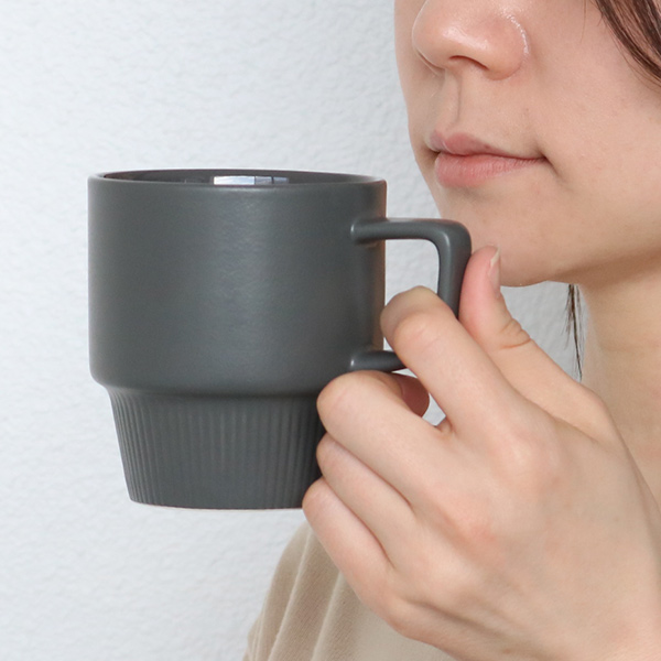 マグカップ 240ml ウィークエンドスタック Weekend Stack コップ 食器 洋食器 硬質陶器 電子レンジ対応 食洗機対応 カップ マグ スタの通販はau Pay マーケット お弁当グッズのカラフルbox