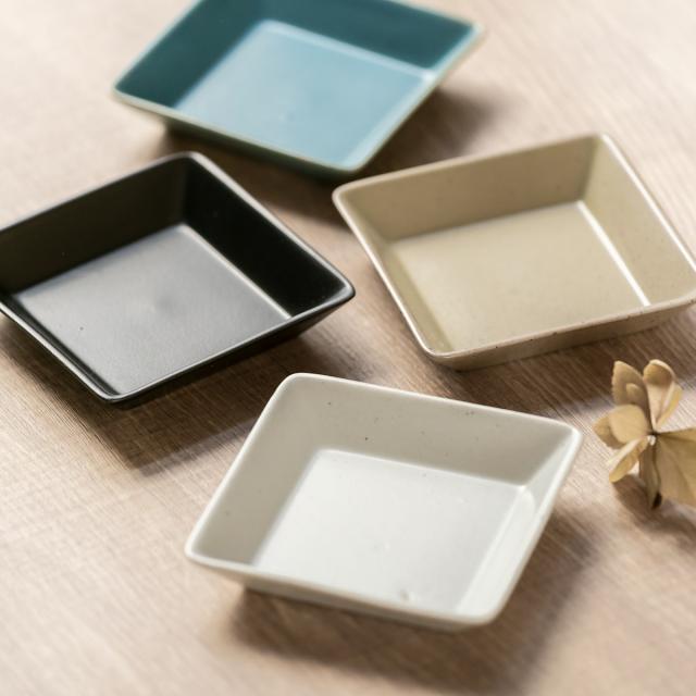 座興盃・陶器 四角形の器4点セット 木箱付き N 5664 [ 陶器製