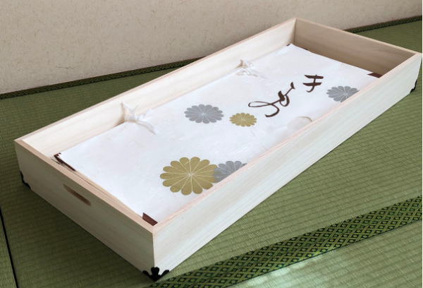衣装ケース 総桐 衣裳箱 2段 ロング 日本製 幅98cm （ 桐衣装ケース 桐衣装箱 着物 収納 ケース 衣装箱 衣類収納 桐製 木製 桐ケース たとう紙 折らない 着物収納 蓋付き フタ付き 押し入れ収納 完成品 ）_5