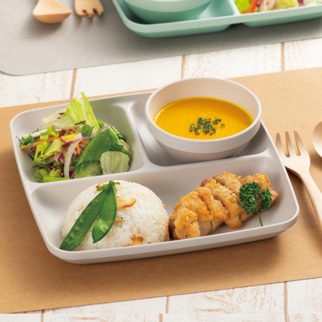 ランチプレート 23cm スクエア MIN FARG プラスチック 子供用食器