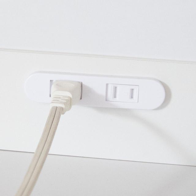 キッチンラック 幅60cm 完成品 カントリー調 タイルトップ スライド棚 ( キッチンボード キッチン収納 耐熱 両開き コンパクト シンプル 家電収納 レンジラック 台所収納 ホワイト ナチュラル コンセント付き )の通販は キッチンラック 幅60cm 完成品 カントリー調 タイルトップ スライド棚 ( キッチンボード キッチン収納 耐熱 両開き コンパクト シンプル 家電収納 レンジラック 台所収納 ホワイト ナチュラル コンセント付き )の通販は