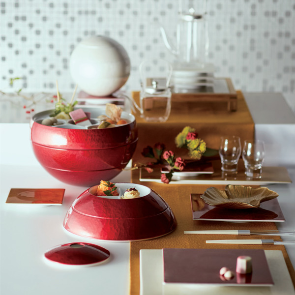 お重 5段 珠型御節五段重 大 M.STYLE URUSHI 漆石 食器 磁器 有田焼 日本製 （ 食洗機対応 重箱 丸 球体 五段 仕切り 漆 おせち 有田 正月 お重箱 球 仕切り付き 高級 漆塗り おせち料理 和食 おしゃれ 和モダン 和食器 ）_2