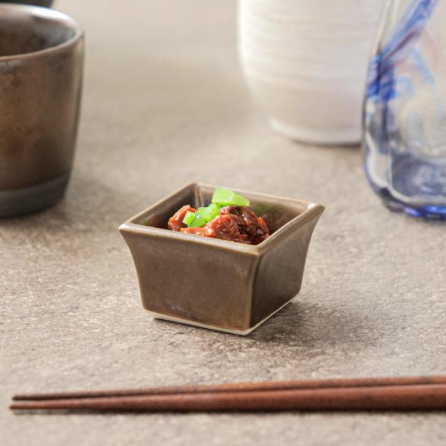 小鉢 5cm M.STYLE 武蔵 角珍味 磁器 美濃焼 （ 食器 和食器 日本製 皿 食洗機対応 電子レンジ対応 豆鉢 角 スクエア 小付 珍味入れ 八寸 前菜 付出 珍味 鉢 おしゃれ 和モダン 金 ）