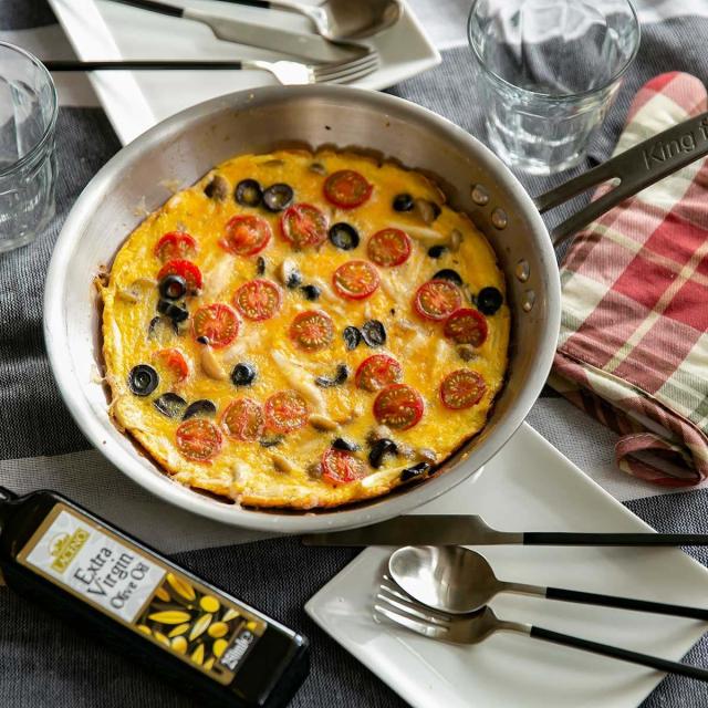 フライパン 24cm IH対応 浅型 ステンレス製 キングフロン ノーメイクフライパン 中尾アルミ （ ガス火対応 オール熱源対応 炒め鍋 いため鍋 金属ヘラOK 24センチ ステンレスフライパン ノーメイク仕様 プロ仕様 プロ用 プロユース ）の通販は