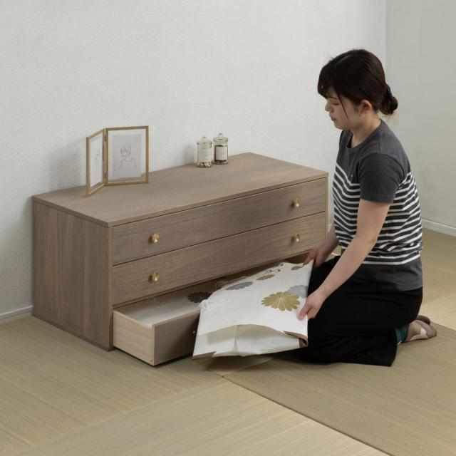桐 脚付き洋風チェスト 幅100cm 3段 真鍮取っ手 積み重ね 日本製 （ チェスト 脚付 洋風 天然木 防虫 調湿 完成品 着物収納 桐たんす たとう紙 総桐 三杯 真鍮 ナチュラル ブラウン グレー ）
