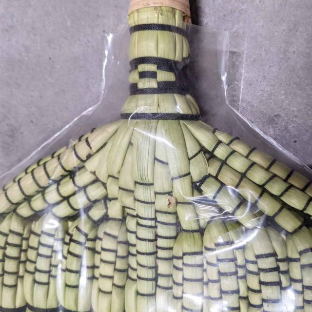 座敷ほうき ほうき草 長さ144cm 3本セット （ ホウキ 屋内 手箒 長柄箒 畳 フローリング お座敷ほうき 和室 客間 リビング 床 室内 掃き掃除 はき掃除 清掃グッズ 清掃道具 清掃用品 そうじグッズ ）_2
