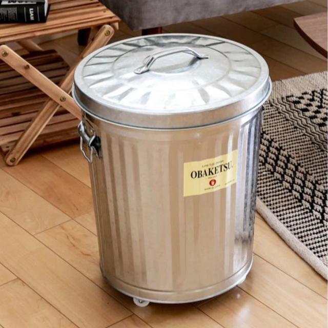 ゴミ箱 42L キャスター付き オバケツ OBAKETSU 屋外兼用 シルバー ごみ箱 トタン 外用 （ ふた付き 42 リットル ダストボックス 円柱 バケツ型 収納 収納ケース 収納ボックス 屋外 屋内 丸型 ペール リビング ）の通販は