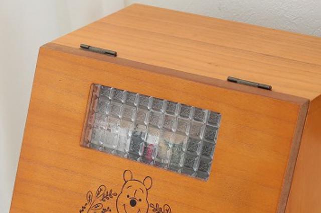 カウンター上収納 プーさんのショーケース小物収納庫 （ 食器棚 調味料ラック ブレッドケース 木製 桐 小物収納 卓上ラック ショーケース キッチン ラック 両面開き 収納ボックス カップボード コスメボックス 天然木 収納 ）_7