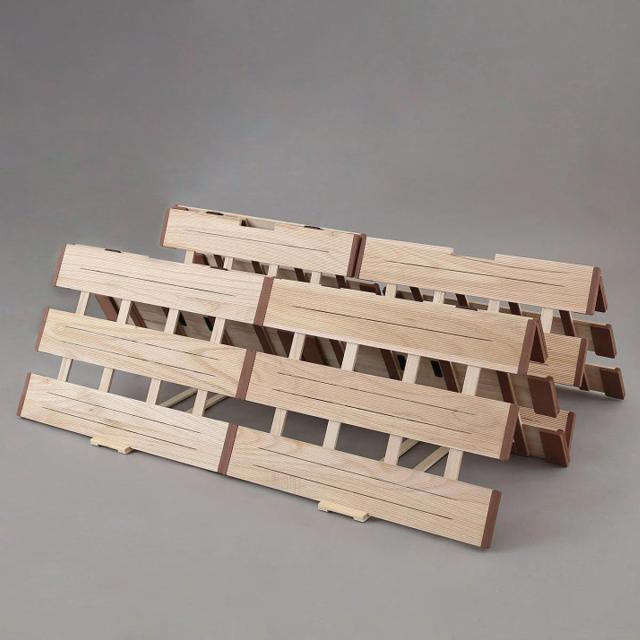 すのこベッド ４つ折れ式 セミダブル 薄型軽量 天然木 （ スノコ すのこ マット 折りたたみ 四つ折り 桐 布団 ふとん 下 布団干し 簡単 湿気 カビ 対策 薄い 軽い 完成品 ）の通販は