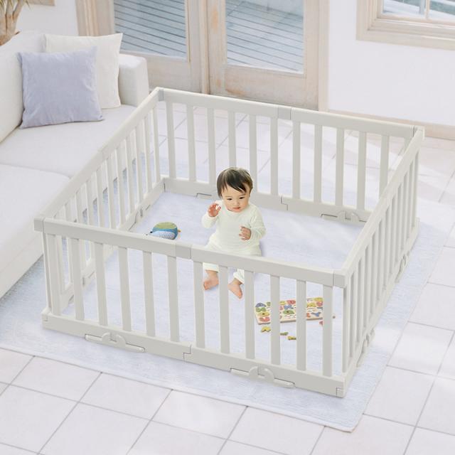 ベビーゲート パーテーションにも使える ベビーサークル 8枚セット （ リッチェル ベビーフェンス パーテーション 置くだけ 買い足し ベビー 赤ちゃん ベビーガード フェンス セーフティグッズ レイアウト自由 簡単組立 ）の通販は 18,235円