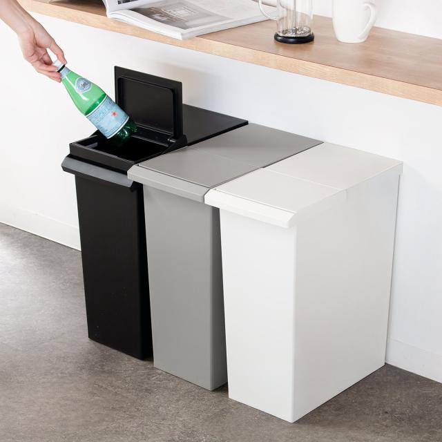 ゴミ箱 30L 同色2個セット TOSTE レバーオープン （ ごみ箱 トステ 30リットル ダストボックス 棚下 OK 分別 ふた付き おしゃれ シンプル スリム フラップオープン キャスター付き 袋 見えない キッチン ）_15