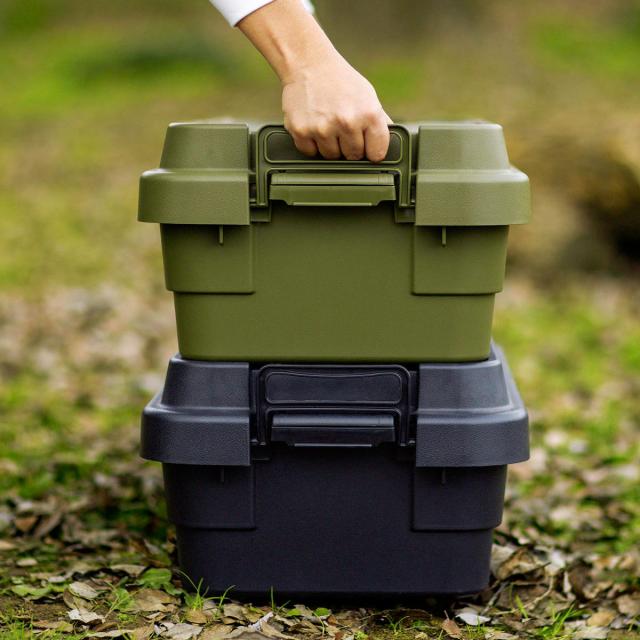 収納ボックス 幅78×奥行39×高さ24cm トランクカーゴTC-70S LOW 収納ケース ( 座れる 屋外 スタッキング 収納 ボックス ケース 頑丈箱 フタ付き コンテナ 工具箱 プラスチック アウトドア 持ち手付き 日本製 おしゃれ 車載 )の通販は 収納ボックス 幅78×奥行39×高さ24cm トランクカーゴTC-70S LOW 収納ケース ( 座れる 屋外 スタッキング 収納 ボックス ケース 頑丈箱 フタ付き コンテナ 工具箱 プラスチック アウトドア 持ち手付き 日本製 おしゃれ 車載 )の通販は