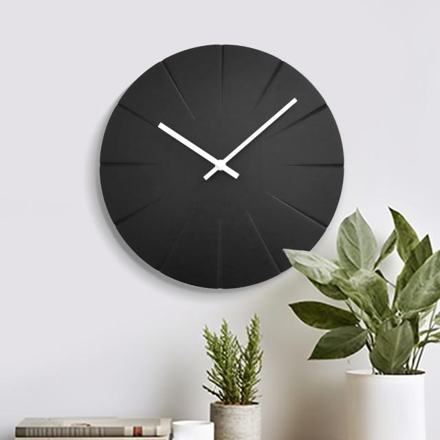 掛け時計 モダンアート アプリクス 直径30cm （ 時計 壁掛け時計 ウォールクロック アナログ 壁 かけ時計 掛時計 静か 単三電池 ミラー とけい クロック 壁かけ時計 壁掛け スイープ 音がしない 静音 寝室 丸 ）の通販は 5,539円