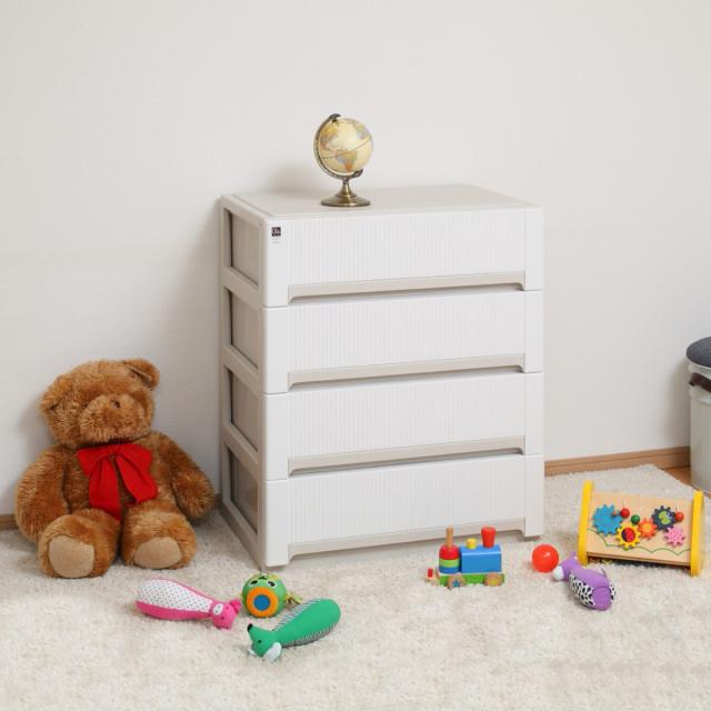 チェスト オーラ ワイド 浅型 4段 収納 （ 幅65×奥行44.7×高さ79.6cm キャスター付き 衣装ケース クローゼット収納 押し入れ 日本製 収納ボックス 大容量 おもちゃ箱 衣類 洋服 衣替え タンス プラスチック おしゃれ ）