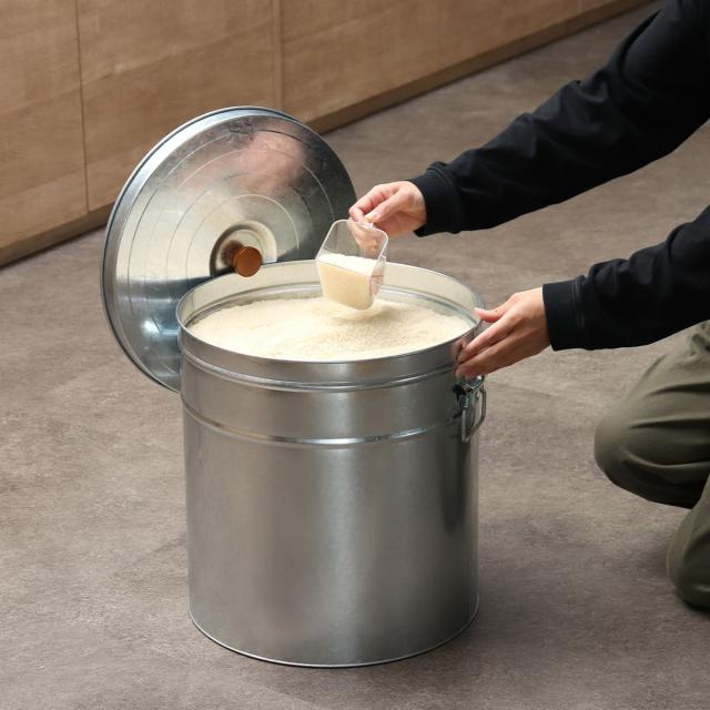 米びつ 30kg 丸型 トタン 袋のまま （ 米櫃 ブリキ 缶 ライスボックス