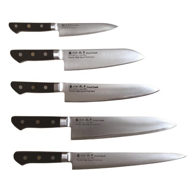 三徳包丁 刃渡り18cm 濃州正宗作 粉末ハイス鋼割込 日本製 （ 包丁 万能包丁 料理包丁 分化包丁 日本製 18センチ 粉末ハイス鋼 切れ味抜群 キッチンナイフ キッチンツール ）の通販は