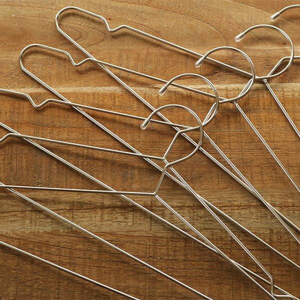 洗濯ハンガー ステンレスハンガー 5本組 ハンガー 収納 洗濯 スリム 薄型 5本 ステンレス キャミソール スカート スラックス の通販はau Pay マーケット リビングート