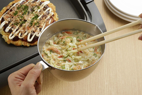 ボウル 持ち手つき しっかりもてる下ごしらえボール ステンレス 片口ボウル ステンレスボウル 取っ手付き ボール 目盛り付き ハンドルの通販はau Pay マーケット リビングート