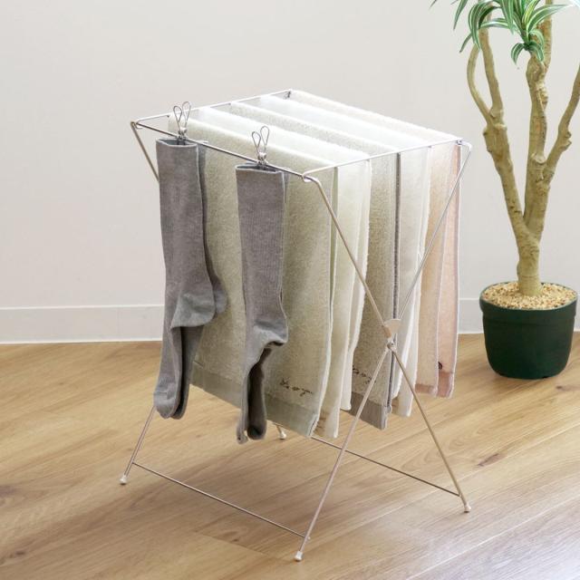 洗濯ハンガー 18-8ワンタッチドライハンガー （ タオルハンガー ステンレス タオル干し ハンガー 物干し 日本製 タオル掛け 室内干し ベランダ物干し タオルスタンド 折りたたみ 脚ゴム付き ）の通販は 5,225円