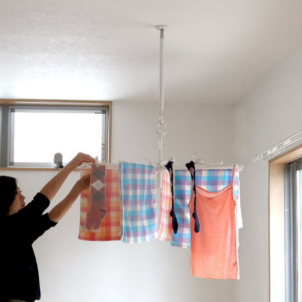 室内物干し 吊下げ型室内物干 長さ60cm 90cm 4段階伸縮 送料無料 部屋干し 吊り下げ 天井 室内物干 室内 物干し 洗濯 洗濯物干し の通販はau Pay マーケット お弁当グッズのカラフルbox