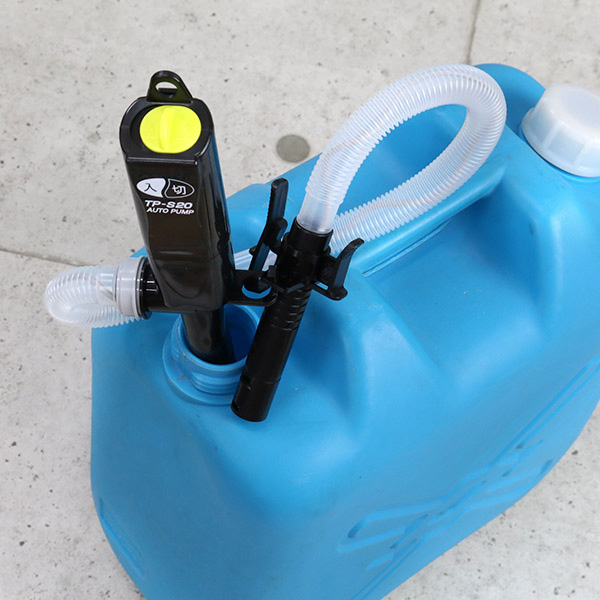 給油ポンプ 自動停止 単三電池 オートポンプ 電動給油ポンプ 灯油ポンプ 電動 電池式 簡単 給油 自動 電動ポンプ 石油ストーブ 暖房 の通販はau Pay マーケット リビングート