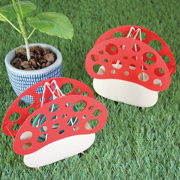 蚊取り線香入れ きのこ 蚊取り線香 キノコ 蚊取り 線香 ホルダー ケース おしゃれ カバー 蚊取り器 立て 入れ 庭 ガーデニング キャンの通販はau Wowma お弁当グッズのカラフルbox