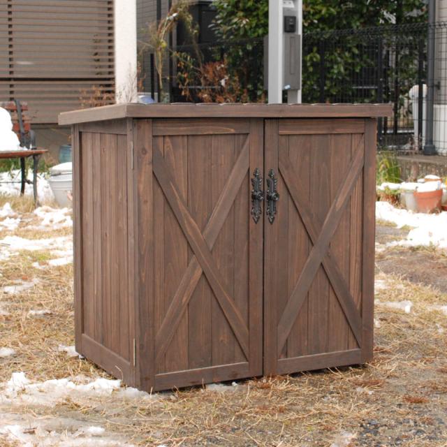 物置 オールドカントリー調 オープントップストッカー 高さ74cm （ 屋外物置 約 幅 77 cm 木製物置 ベランダ 物置き 屋外収納 収納 ラック おしゃれ 収納庫 天然木 ガーデン ガレージ 庭用品 扉 ストッカー ガーデンストッカー ）の通販は 19,092円