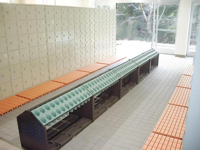 傘立て 業務用 オブリークアーバン 24本収納 （ 法人限定 業務用傘立て アンブレラスタンド 傘スタンド シュート式 傘たて 24本 転倒防止用ウエイト付き 組立式 かさたて かさ立て カサ立て アンブレラホルダー 水受け皿付き ）