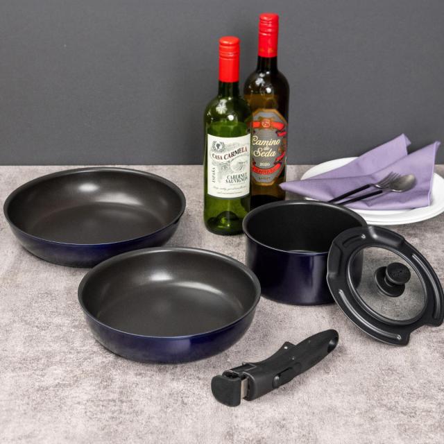 サーモス 取っ手のとれるフライパン5点セット ガス火専用 着脱ハンドル式 食洗機対応 KSE-5A （ ガス火対応 直火専用 フライパン 鍋 着脱式 ふっ素加工 18cm 22cm 26cm 炒め鍋 フッ素加工 オーブン対応 アルミ製 いため鍋 THERMOS ）の通販は 7,207円