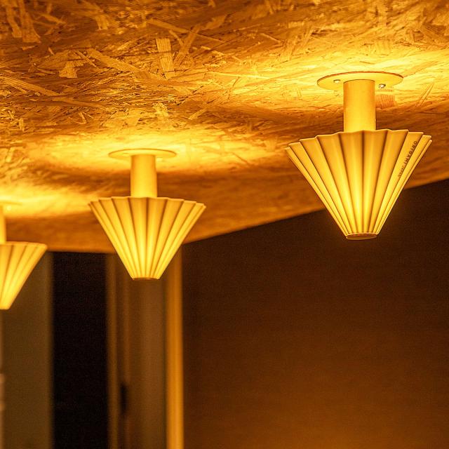 ブラケットライト LED電球付き ORIGAMI LAMP オリガミランプ gram eight グラムエイト （ 壁掛け照明 ウォールライト 階段照明 壁面照明 電球付き ドリッパー 陶磁器 職人 手仕事 おしゃれ 間接照明 玄関 階段 トイレ ）_12