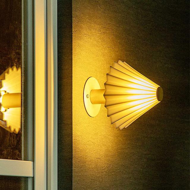 ブラケットライト LED電球付き ORIGAMI LAMP オリガミランプ gram eight グラムエイト （ 壁掛け照明 ウォールライト 階段照明 壁面照明 電球付き ドリッパー 陶磁器 職人 手仕事 おしゃれ 間接照明 玄関 階段 トイレ ）_14