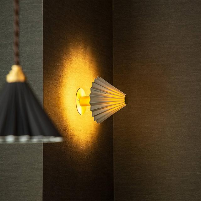 ブラケットライト LED電球付き ORIGAMI LAMP オリガミランプ gram eight グラムエイト （ 壁掛け照明 ウォールライト 階段照明 壁面照明 電球付き ドリッパー 陶磁器 職人 手仕事 おしゃれ 間接照明 玄関 階段 トイレ ）_8