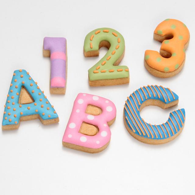 クッキー型 抜き型 アルファベット 数字 36個セット