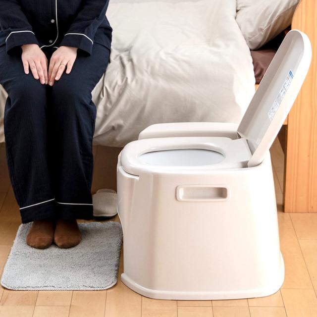 ポータブルトイレ デラックス型 バケツ付き 介護 （ 介護用トイレ 福祉