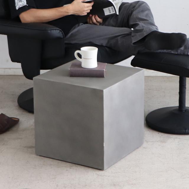 サイドテーブル ディスプレイブロック 高さ40.5cm UP レイジー （ コンクリート風 ストーン調 四角 キューブ スツール リビング 玄関 モダン 無機質 シンプル グレー ）の通販は