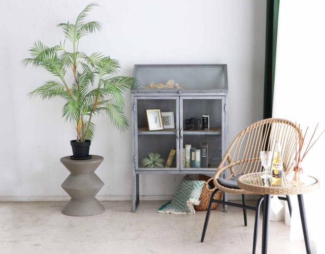 ディスプレイラック 幅80cm アンティーク調 ガラス 完成品 （ ショーケース 飾り棚 ラック 棚 ガラス製 フラップ扉 什器 エイジング加工 コレクションケース パイン古材 ）