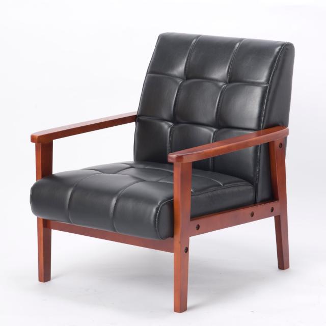 ソファ 1人掛け 幅65cm 木肘 レザーブラック ラニット （ PVCレザー レザー調 合皮 合成皮革 天然木 木製 ひじ掛け ブラック 黒 リビング リビングチェア シンプル ビンテージ調 ヴィンテージ調 ）の通販は