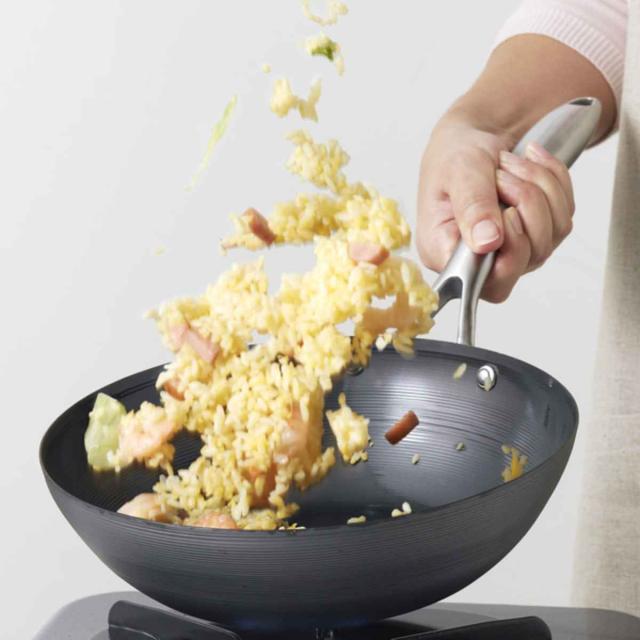 Vita Craft 深型フライパン 24cm IH対応 鉄製 スーパー鉄 No．2005 ウォックパン （ ビタクラフト ガス火対応 鉄フライパン 金属ヘラOK 日本製 24センチ 鉄 フライパン 深型 炒め鍋 いため鍋 鉄製フライパン 窒化加工 ）の通販は