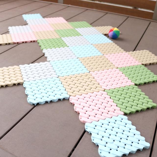 スノコ ジョイント 15×15×1.3cm 水切りユニット 抗菌システムスノコ 素足用 100枚セット （ ジョイントマット すのこ 15cm マット ベランダ パネル バルコニー エクステリア ガーデニング インテリア 床材 日本製 ）の通販は