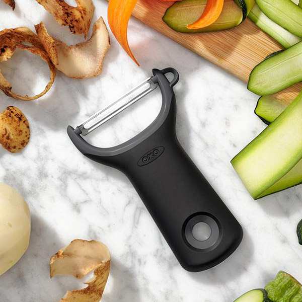 OXO オクソー Y型ピーラー ミニ （ 皮むき器 皮剥き器 Y字ピーラー 食洗機対応 芽取り付き ステンレス刃 皮むき 皮剥き  ステンレスピーラ｜au PAY マーケット