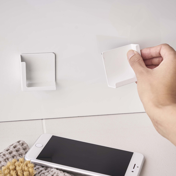 マグネットタブレットホルダー タワー Tower マグネット お風呂 収納 山崎実業 スマホホルダー タブレットホルダー スマホ置き 石 強の通販はau Pay マーケット リビングート